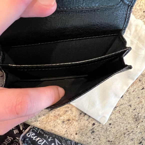 (SOLD) Balenciaga Bifold Card Case - Picture 4 of 12